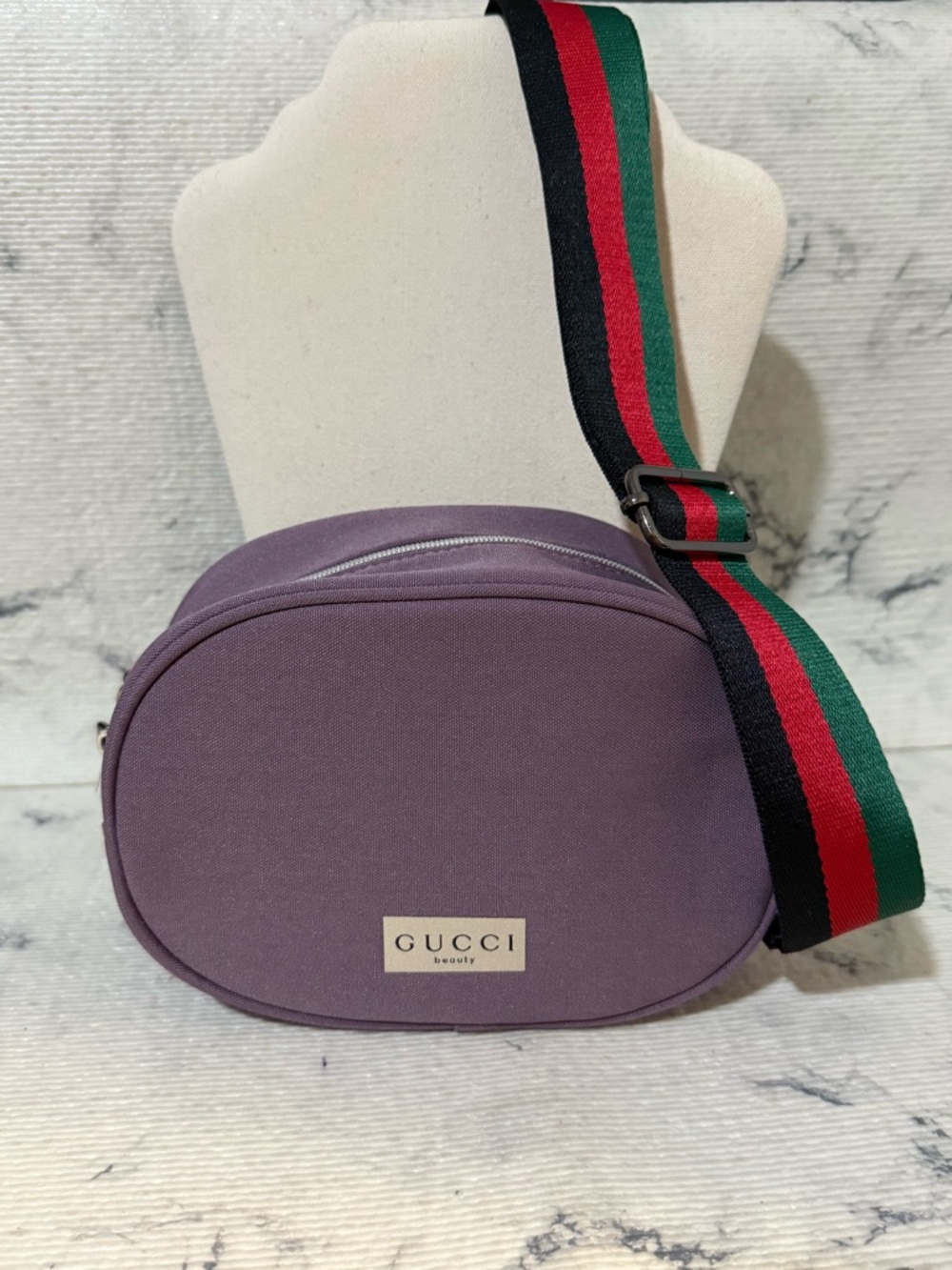 Gucci Beauty Purple Bag with Adjustable Crossbody Strap - Picture 14 of 16